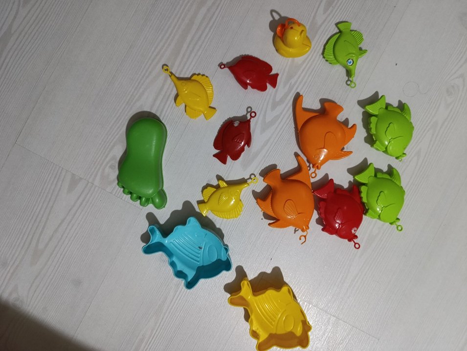 Renkli Plastik Balık Oyuncak Seti - Görsel 5