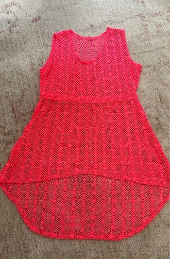Neon pembe plaj elbisesi