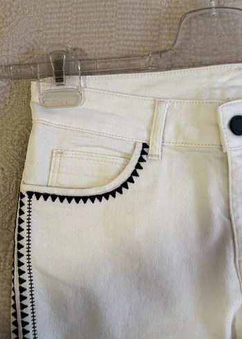 28 Beden beyaz Renk Nakışlı Beyaz Kadın Kot Pantolon
