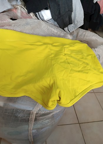 H&M Sarı Mini Spor Şort