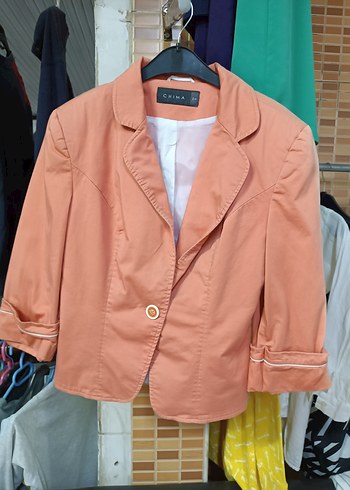 Bej Mini Kesim Düğmeli Kadın Blazer