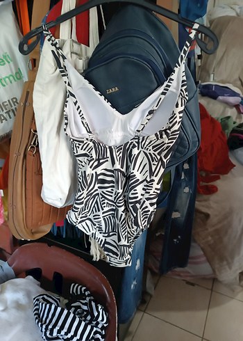 LC Waikiki Zebra Desenli Tokalı İnce Askılı Mayo