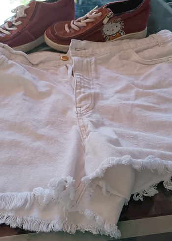 Kadın Beyaz Mini Pamuklu Kot Şort