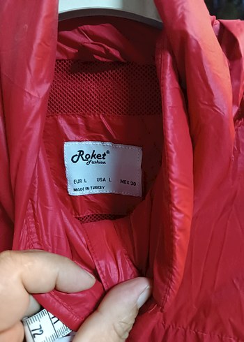 Kadın Parlak Kırmızı Midi Yağmurluk - Görsel 4