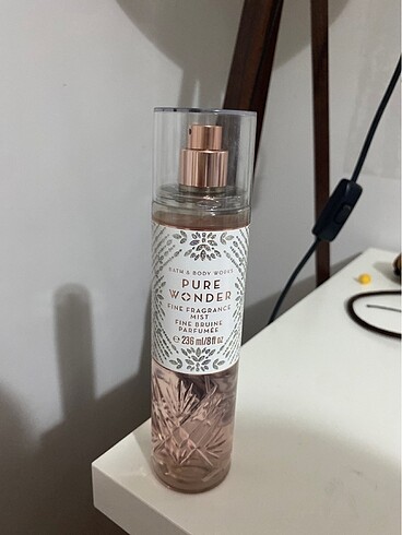 Bath and body works pure wonder