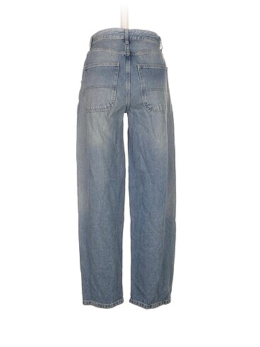 32 Beden Bershka Jean / Kot %70 İndirimli.