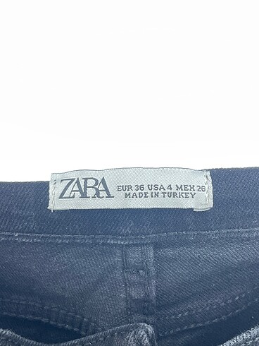 36 Beden siyah Renk Zara Jean / Kot %70 İndirimli.