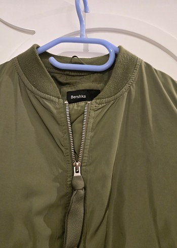 s Beden haki Renk Bershka Parlak Haki Fermuarlı Kadın Ceket