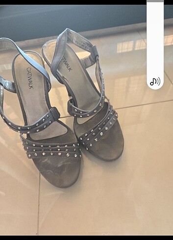 Deichmann Catwalk topuklu sandalet 
