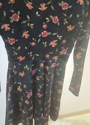 Mudo çiçekli kadife elbise - Görsel 2