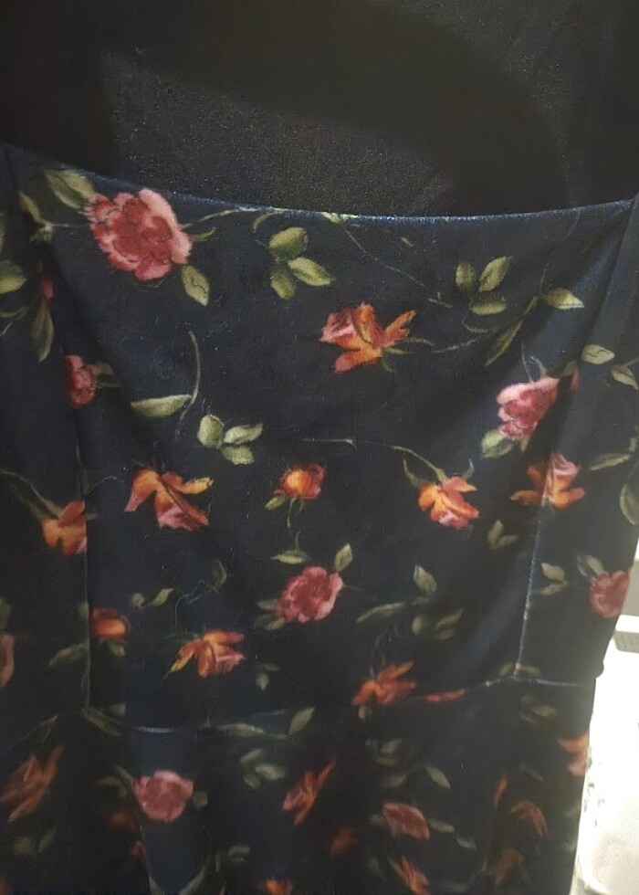 Mudo çiçekli kadife elbise - Görsel 3