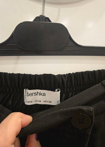 Bershka Siyah Bermuda Şort - Görsel 3