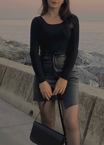 Siyah Deri Midi Etek