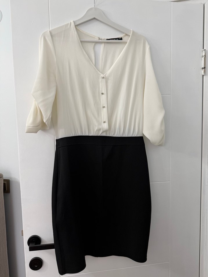 V Yaka Düğmeli Midi Ofis Elbisesi - Görsel 2