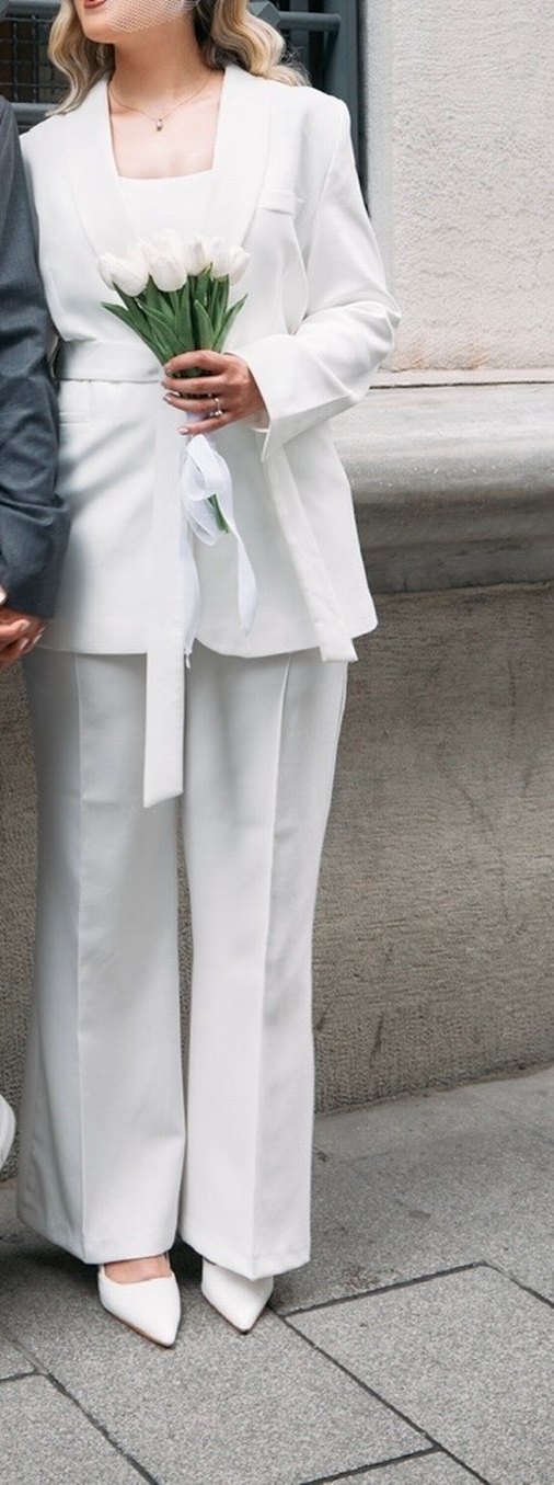 Beyaz Kemerli Midi Kadın Takım Elbise - Görsel 4