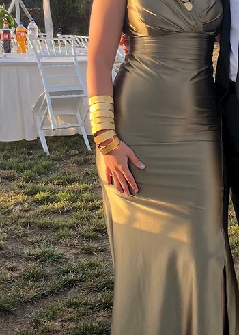 Yırtmaçlı Uzun Saten Balık Abiye -Haki - Görsel 5