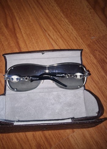 Gucci orijinal güneş gözlüğü - Görsel 2