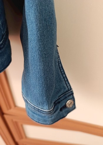 Kızlar için Nakışlı Düğmeli Kot Ceket - Görsel 3