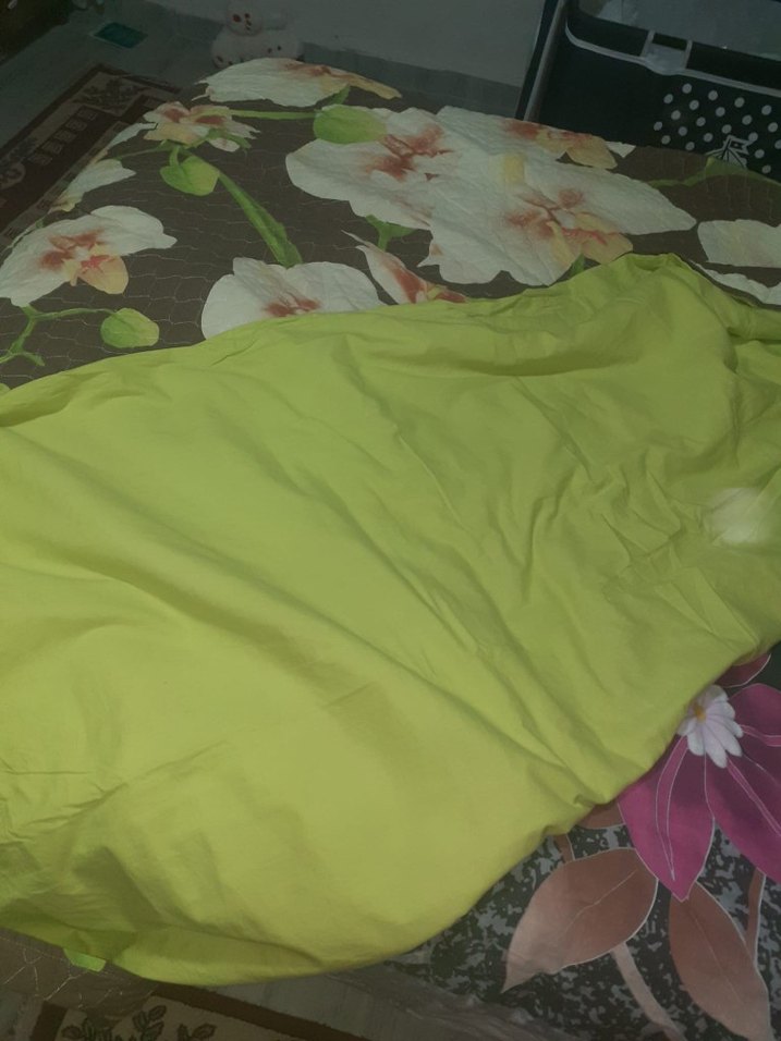 Kahverengi Çiçek Desenli Yatak Örtüsü - Görsel 5