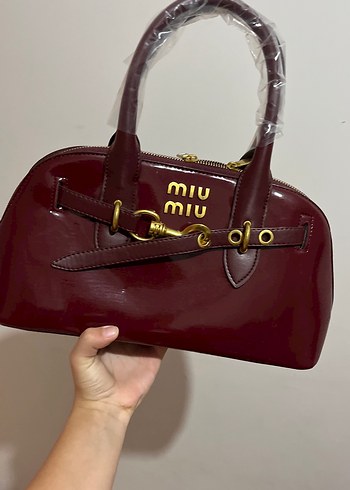 Miu Miu Bordo Parlak Miu Miu Deri Kadın Çanta