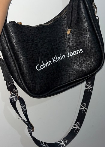 Calvin Klein Calvin Klein Jeans Siyah Deri Kadın Çapraz Çanta