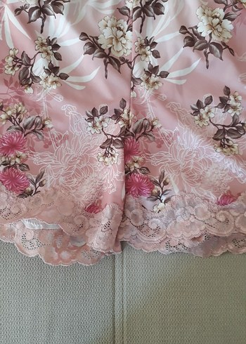 s Beden pembe Renk Çiçek Desenli Pembe Mini İp Askılı Pijama Takımı