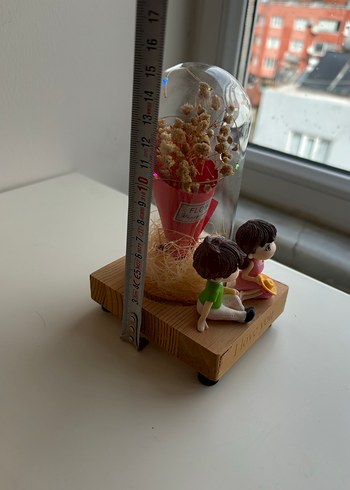 Renkli ışıklı ve figürlü Cam Fanus - Görsel 2