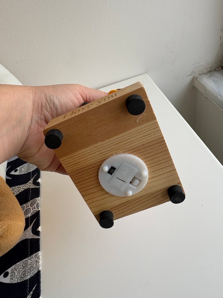 Renkli ışıklı ve figürlü Cam Fanus - Görsel 3