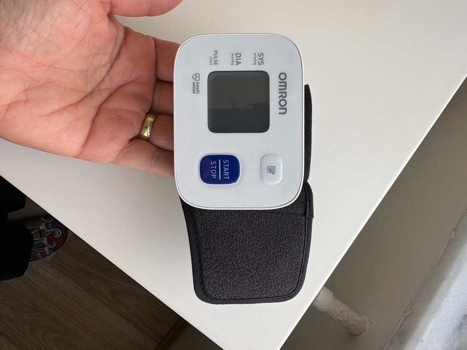 Omron Konuşan Tansiyon Ölçer - Görsel 2