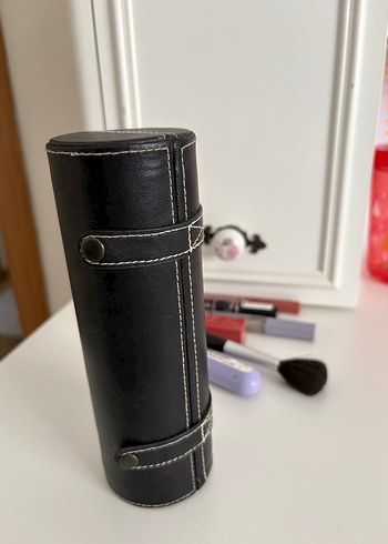 Silindir deri makyaj çantası - Görsel 2