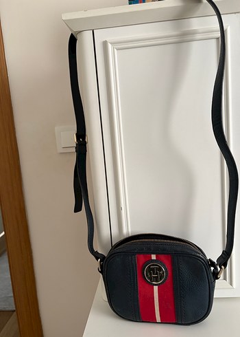 Tommy Hilfiger çapraz çanta - Görsel 2