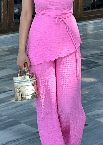 Pembe takım