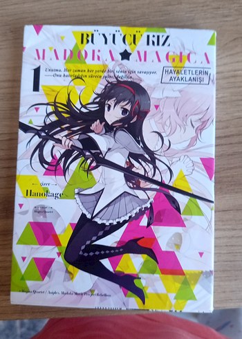 Madoka Magica Comic Kitap - Hayaletlerin Ayaklanışı
