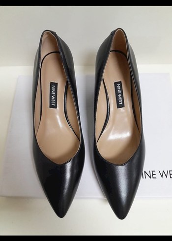 Nine West Siyah Dolgu Topuklu Kadın Stiletto