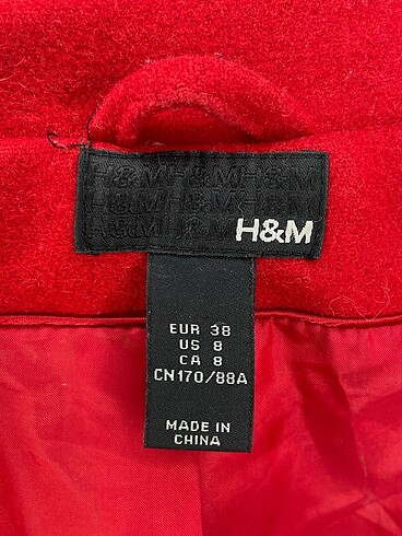 38 Beden kırmızı Renk H&M Kaban %70 İndirimli.
