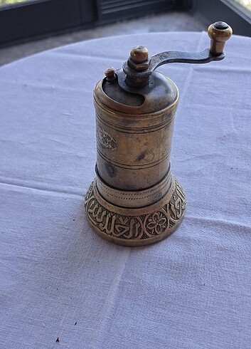 Beden Pirinç Karabiber Değirmeni
