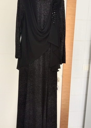 Siyah Drapeli Uzun Kollu Gece Elbisesi - Görsel 2