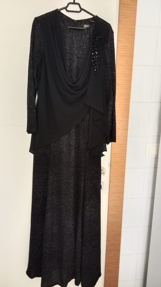 Siyah Drapeli Uzun Kollu Gece Elbisesi - Görsel 2