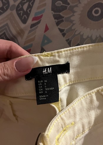 Sarı Mini Pamuklu Kadın Şort - Görsel 3