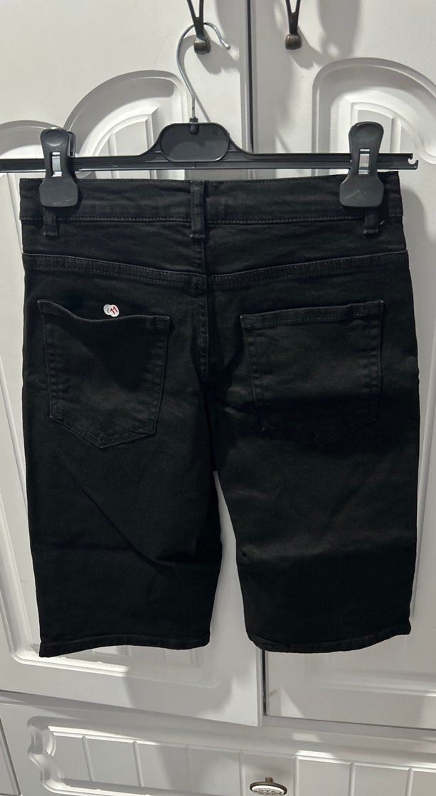 Erkek Siyah Baskılı Denim Şort - Görsel 2