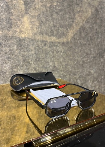 RAYBAN FERRARİ EDİTİON İTHAL GÖZLÜK
