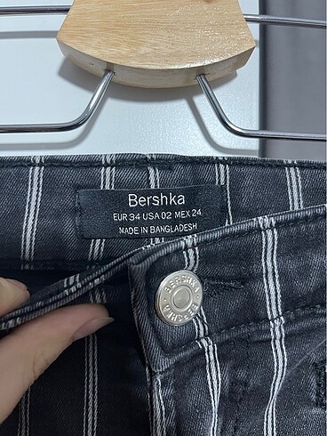 xs Beden siyah Renk Bershka çizgili pantolon