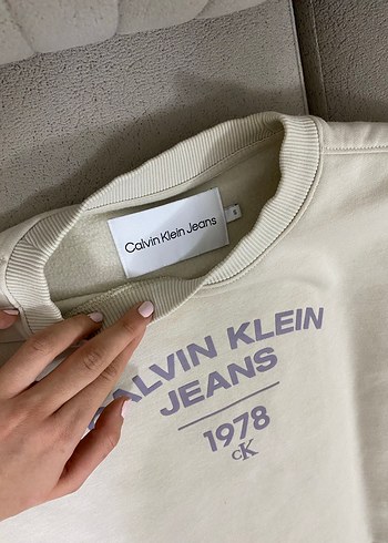 Calvin Klein Baskılı Bej Sweatshirt - Görsel 2