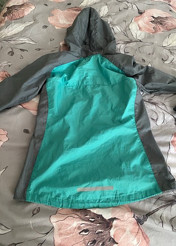 Nike Gri ve Turkuaz Kapüşonlu Yağmurluk - Görsel 4