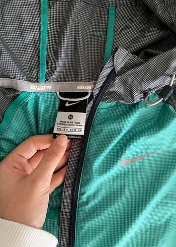 Nike Gri ve Turkuaz Kapüşonlu Yağmurluk - Görsel 3
