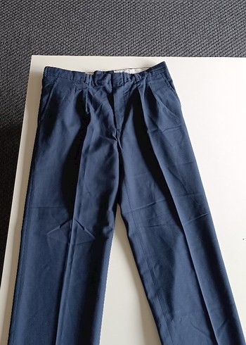 Lacivert Regular Fit Erkek Pantolon marka temsili
