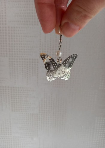 Diğer Mor İşlemeli Boncuklu Kelebek Küpe
