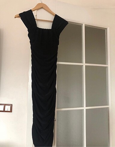 Büzgülü şık elbise