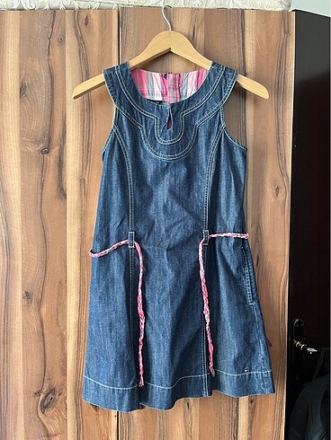 Tommy Hilfiger kemerli kot elbise