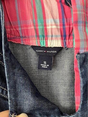 11-12 Yaş Beden Tommy Hilfiger kemerli kot elbise